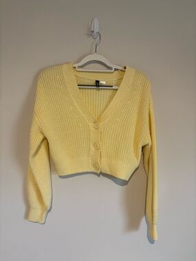 H&M Divided V-Neck Button-Up cardigan